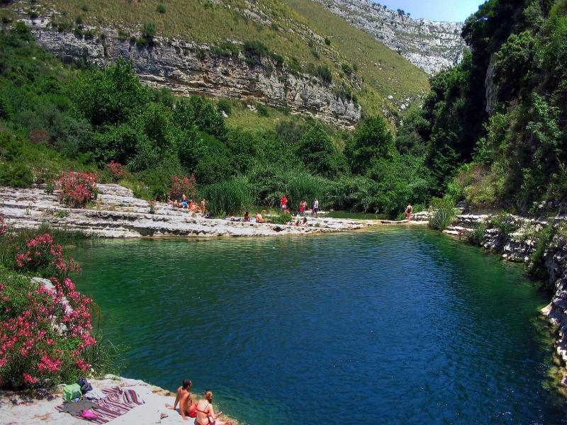 Hotel Villa Ionia أفولا المظهر الخارجي الصورة
