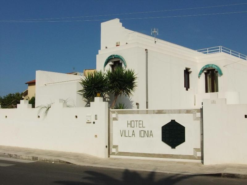 Hotel Villa Ionia أفولا المظهر الخارجي الصورة