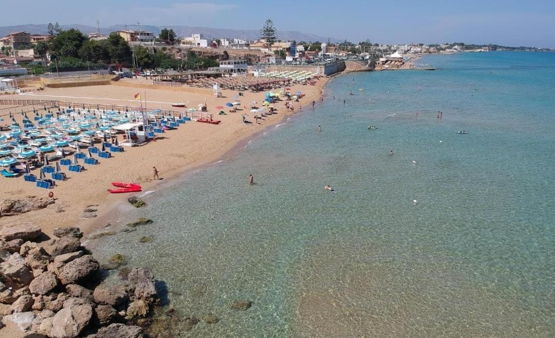 Hotel Villa Ionia أفولا المظهر الخارجي الصورة